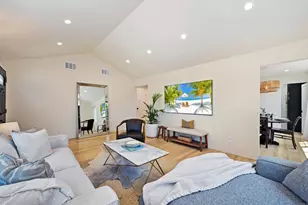 1319 Knowles Ave, Carlsbad, CA 92008 - Photo 5