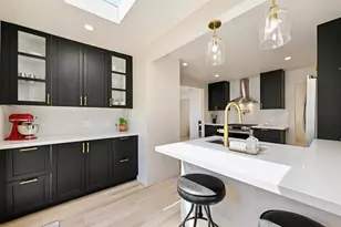 1319 Knowles Ave, Carlsbad, CA 92008 - Photo 11