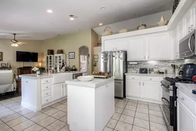 1061 Via Carina, Vista, CA 92081 - Photo 13