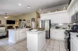 1061 Via Carina, Vista, CA 92081 - Photo 13