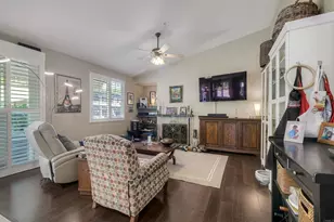1061 Via Carina, Vista, CA 92081 - Photo 15