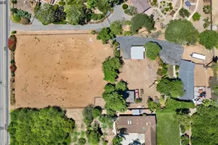 2020 Winterwarm Dr, Fallbrook, CA 92028 - Photo 3