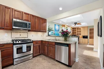 4878 Galicia Way, Oceanside, CA 92056 - Photo 13
