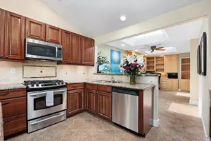 4878 Galicia Way, Oceanside, CA 92056 - Photo 13