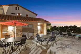 6854 Maple Leaf Dr, Carlsbad, CA 92011 - Photo 5