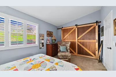 6854 Maple Leaf Dr, Carlsbad, CA 92011 - Photo 17