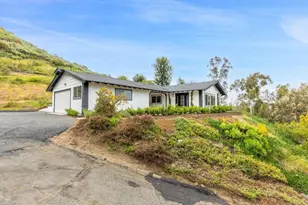 3346 Laurashawn Ln, Escondido, CA 92026 - Photo 3