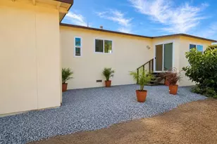 1843 Canyon Heights Rd, Fallbrook, CA 92028 - Photo 1