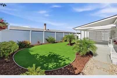 623 Via Santa Cruz, Vista, CA 92081 - Photo 31
