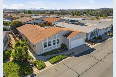 623 Via Santa Cruz, Vista, CA 92081 - Photo 33