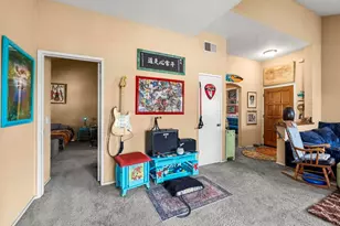 1050 La Tortuga Dr, Vista, CA 92081 - Photo 11