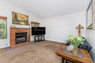 1679 Madrone Glen, Escondido, CA 92027 - Photo 7
