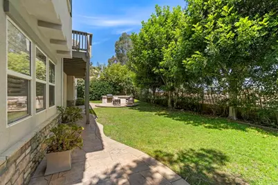647 Lynwood Dr, Encinitas, CA 92024 - Photo 11