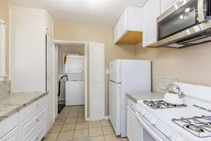 1700 1702-1704 Glendon Ave, Los Angeles, CA 90024 - Photo 5