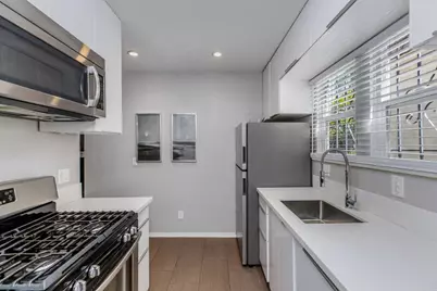 1700 1702-1704 Glendon Avenue, Los Angeles, CA 90024 - Photo 15