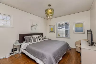 1700 1702-1704 Glendon Avenue, Los Angeles, CA 90024 - Photo 11