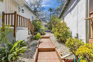 1700 1702-1704 Glendon Ave, Los Angeles, CA 90024 - Photo 33