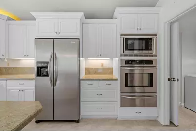 2354 Kimberly Ct, Carlsbad, CA 92008 - Photo 17