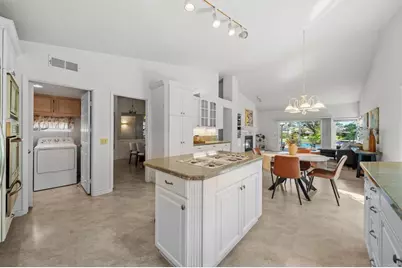 2354 Kimberly Ct, Carlsbad, CA 92008 - Photo 13