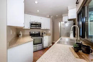 2232 Caminito Pajarito, San Diego, CA 92107 - Photo 11