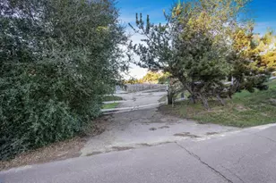 2440 Los Alisos, Fallbrook, CA 92028 - Photo 45