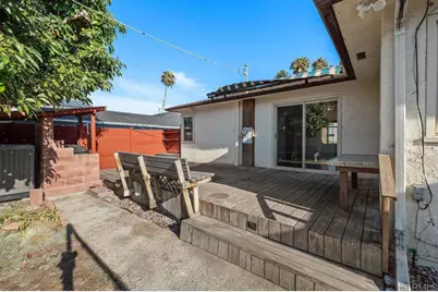1960 Emerald Street, San Diego, CA 92109 - Photo 27