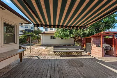 1960 Emerald Street, San Diego, CA 92109 - Photo 25