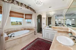 7104 Aviara Dr, Carlsbad, CA 92011 - Photo 29