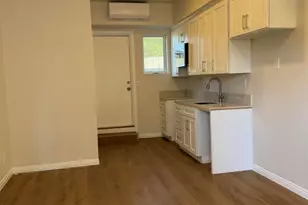 4883 Dixie Dr, San Diego, CA 92109 - Photo 7