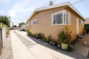 1304 W 93rd St, Los Angeles, CA 90044 - Photo 5