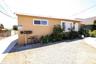 1304 W 93rd St, Los Angeles, CA 90044 - Photo 3