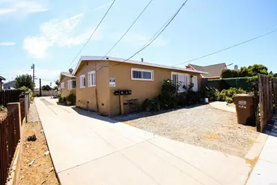 1304 W 93rd Street, Los Angeles, CA 90044 - Photo 11