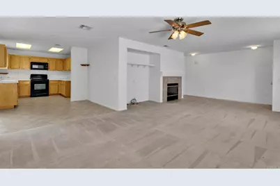 13523 Merry Oaks, Victorville, CA 92392 - Photo 15