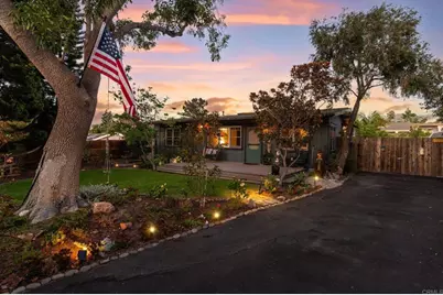 939 Ocean View Avenue, Encinitas, CA 92024 - Photo 1