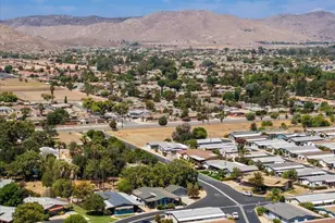 1300 W Menlo Ave, Hemet, CA 92543 - Photo 33