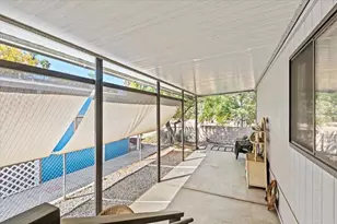 1300 W Menlo Ave, Hemet, CA 92543 - Photo 31