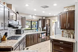 1300 W Menlo Ave, Hemet, CA 92543 - Photo 1