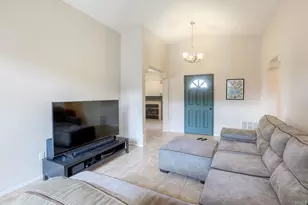 26030 Fox Run Ct, Murrieta, CA 92563 - Photo 9