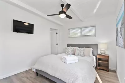 245 Hemlock Avenue, Carlsbad, CA 92008 - Photo 25