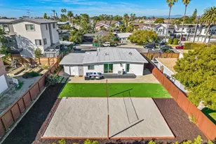 245 Hemlock Ave, Carlsbad, CA 92008 - Photo 3