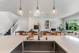 2037 White Alder Ln, Vista, CA 92084 - Photo 15