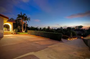 2185 Hawley Dr, Vista, CA 92084 - Photo 47