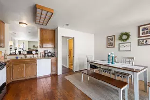 874 Marigold Ct, Carlsbad, CA 92011 - Photo 15