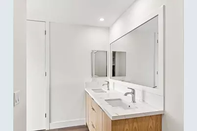 727 Sapphire Street #310, San Diego, CA 92109 - Photo 57
