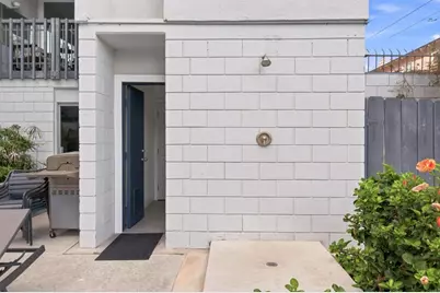 727 Sapphire Street #310, San Diego, CA 92109 - Photo 19