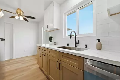 704 Goldenrod Street, Escondido, CA 92027 - Photo 31