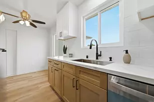 704 Goldenrod St, Escondido, CA 92027 - Photo 31