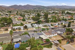 704 Goldenrod St, Escondido, CA 92027 - Photo 9
