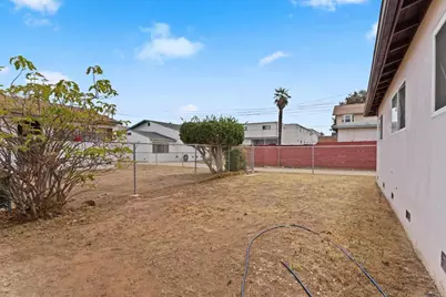 1240 70 Holly Avenue, Imperial Beach, CA 91932 - Photo 31