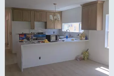 144 S Kenmore Avenue, Los Angeles, CA 90004 - Photo 19